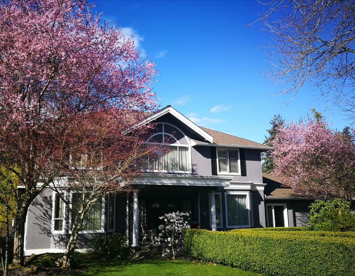 Hotel White Rock Pacific Surrey Exterior foto